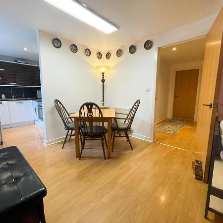 Kelvingrove 2 Bedroom Apartment - Private Parking Глазгоу Екстериор снимка