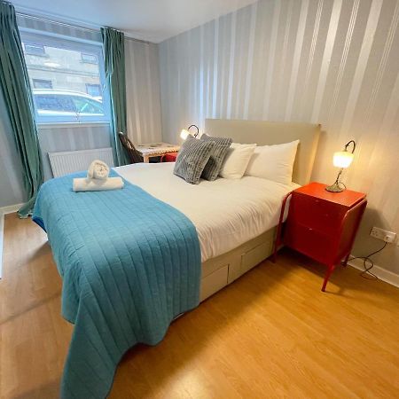 Kelvingrove 2 Bedroom Apartment - Private Parking Глазгоу Екстериор снимка