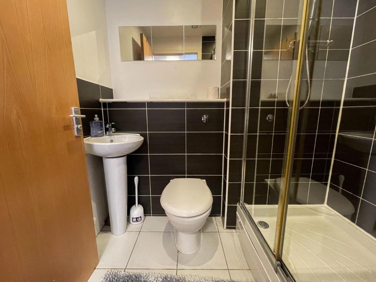 Kelvingrove 2 Bedroom Apartment - Private Parking Глазгоу Екстериор снимка