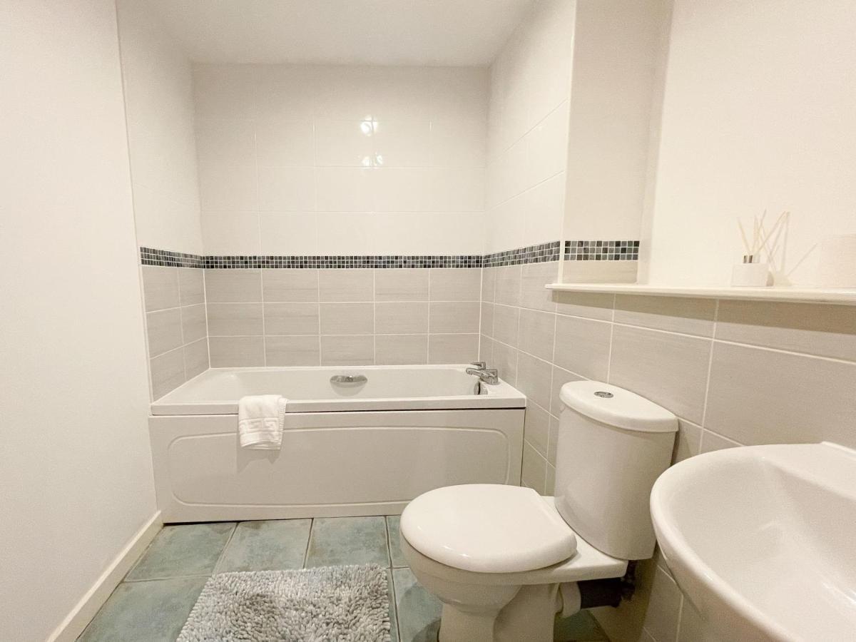 Kelvingrove 2 Bedroom Apartment - Private Parking Глазгоу Екстериор снимка