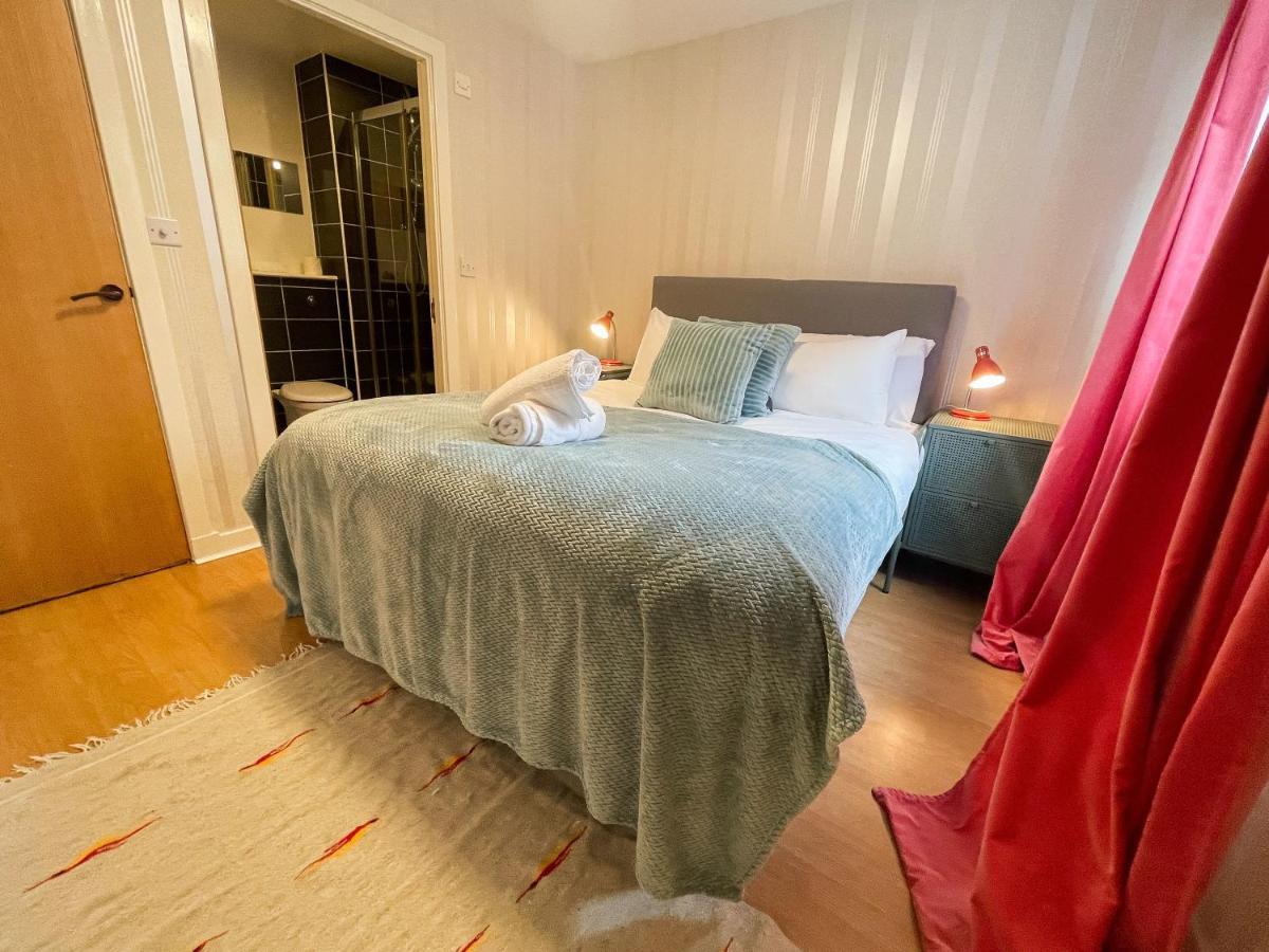 Kelvingrove 2 Bedroom Apartment - Private Parking Глазгоу Екстериор снимка