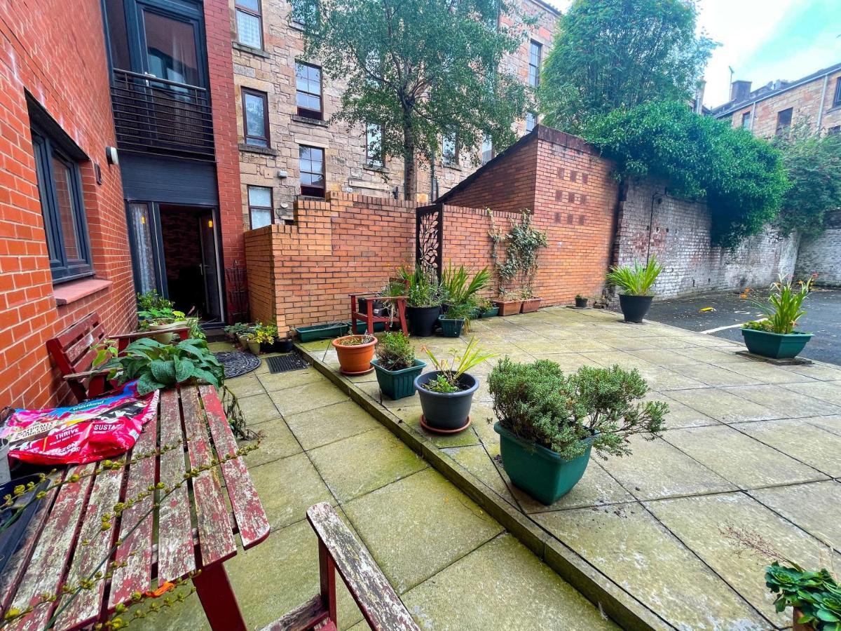 Kelvingrove 2 Bedroom Apartment - Private Parking Глазгоу Екстериор снимка