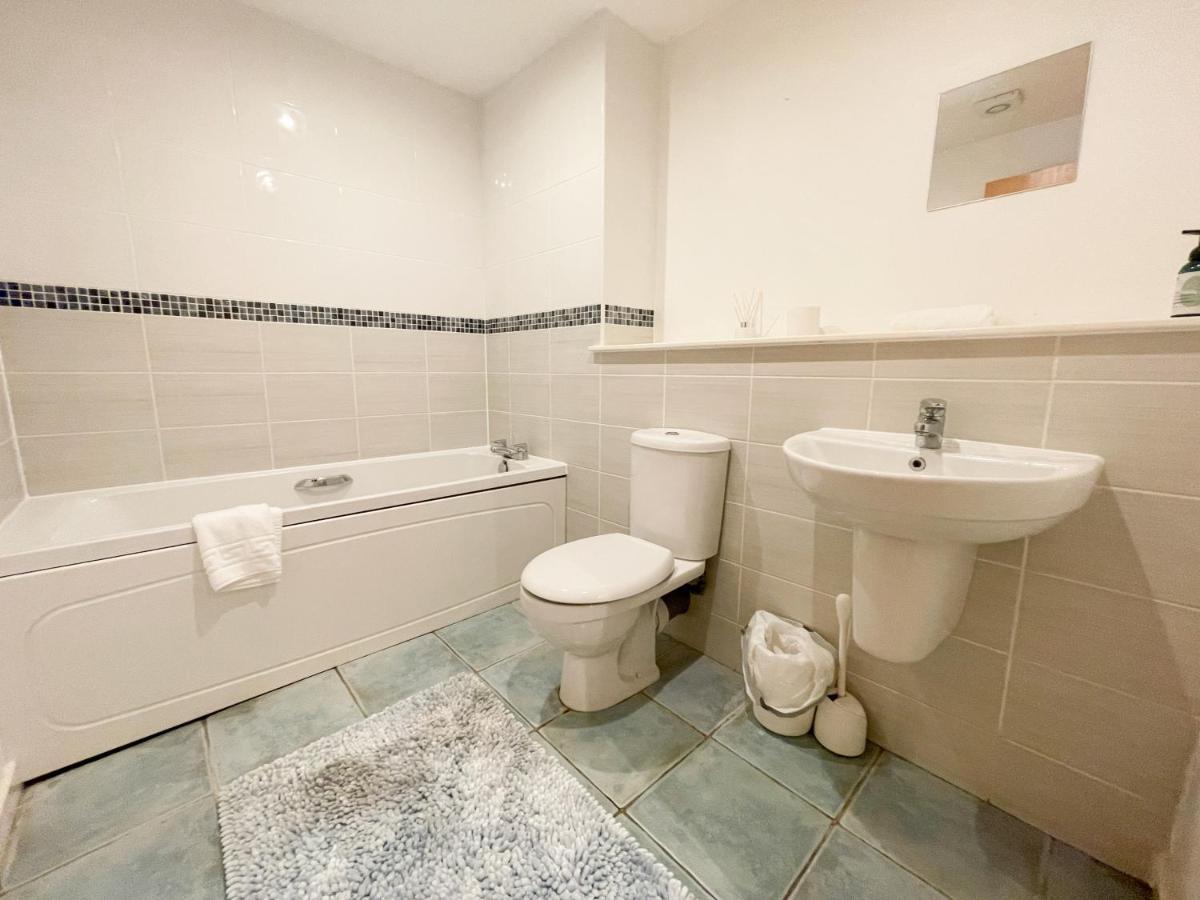 Kelvingrove 2 Bedroom Apartment - Private Parking Глазгоу Екстериор снимка