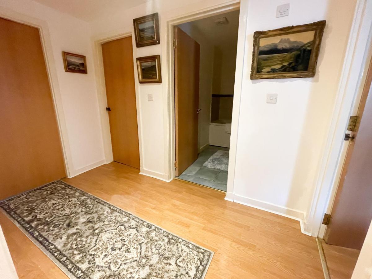 Kelvingrove 2 Bedroom Apartment - Private Parking Глазгоу Екстериор снимка